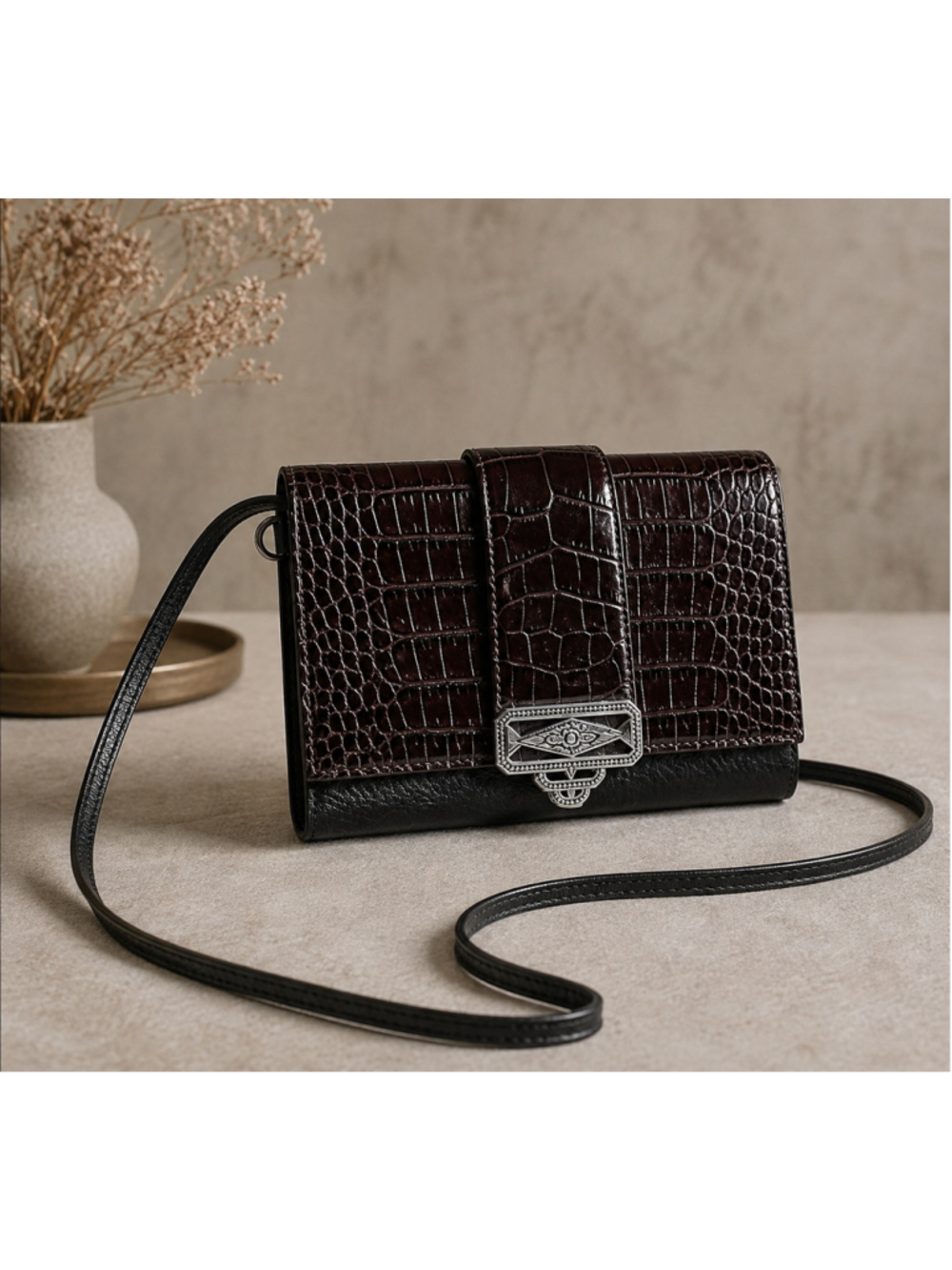 Women's Brighton leather Crossbody Bag Brown Black F26